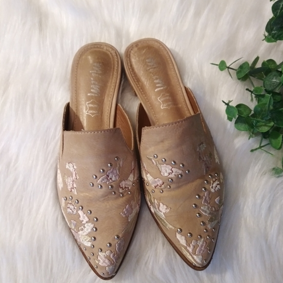 Mi.iM Shoes - Mi.iM Miranda Mules Size 7